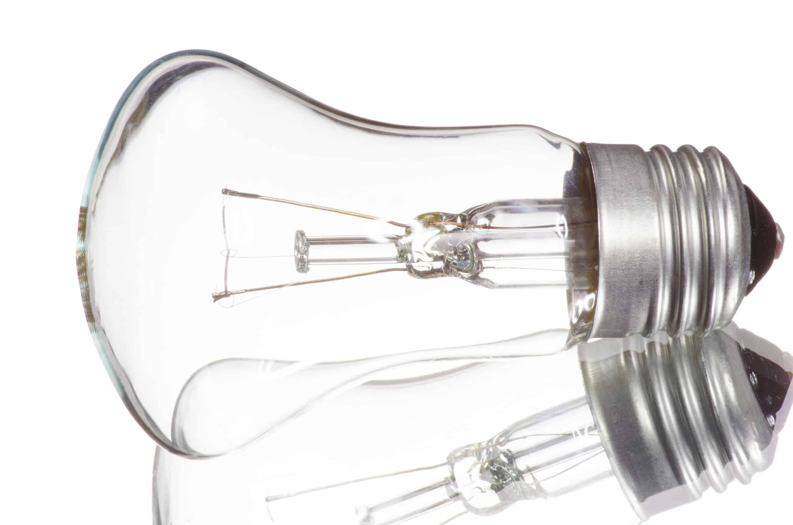 Ampoule basse consommation : Ce qu'il faut savoir [Article 2023]