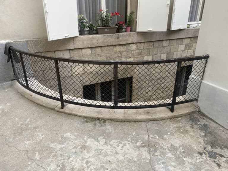 Ancien bardage partie commune non conforme